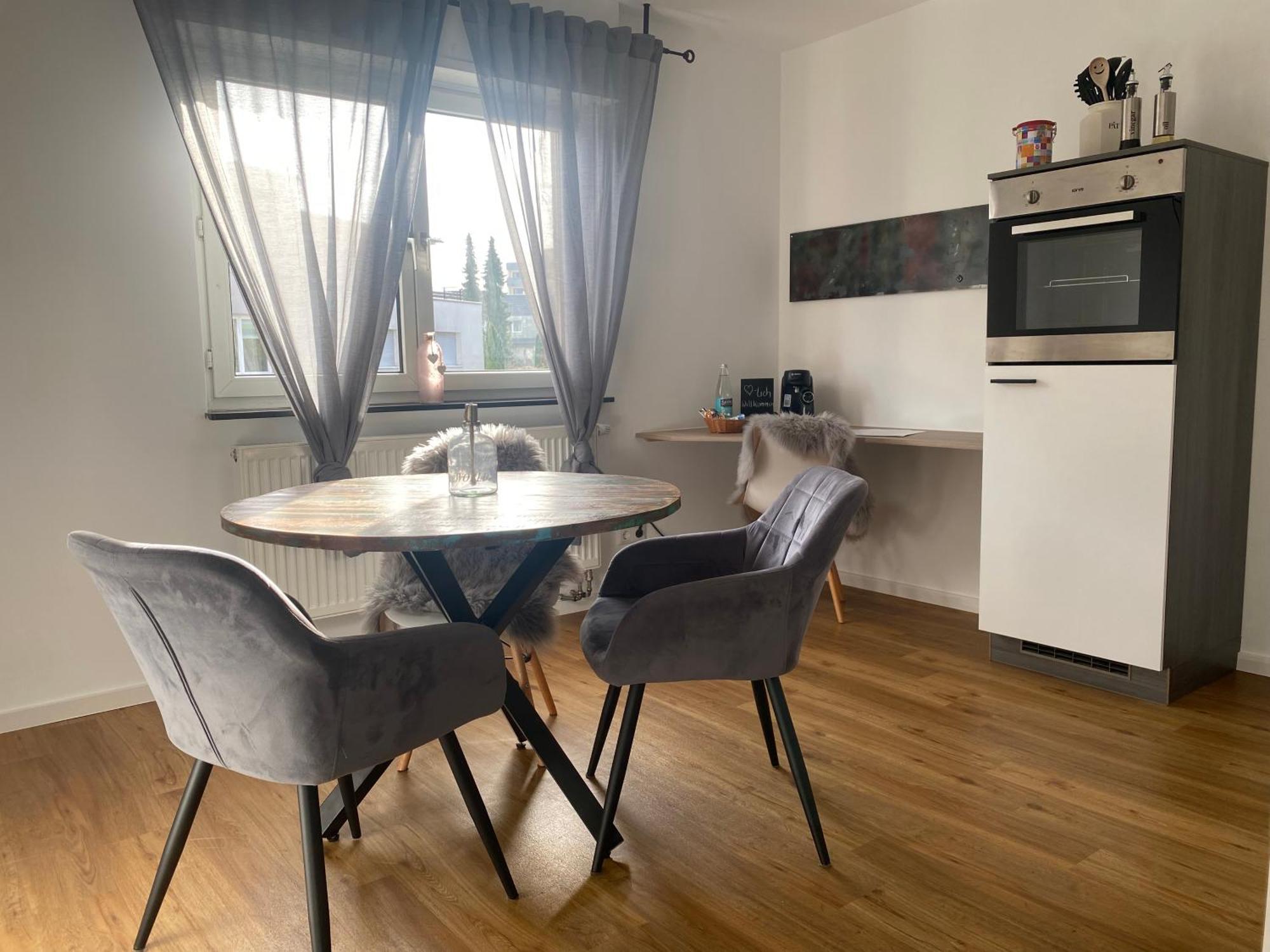Apartment Roomy Comfort - Zwischen Heidelberg Und Mannheim Edingen-Neckarhausen Luaran gambar