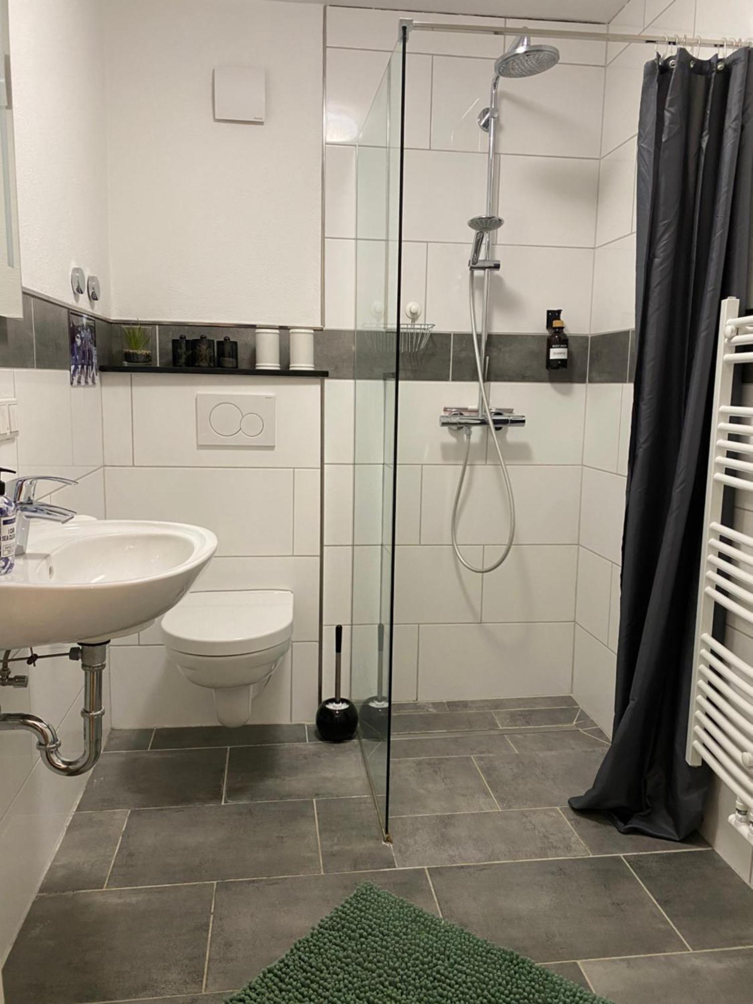 Apartment Roomy Comfort - Zwischen Heidelberg Und Mannheim Edingen-Neckarhausen Luaran gambar